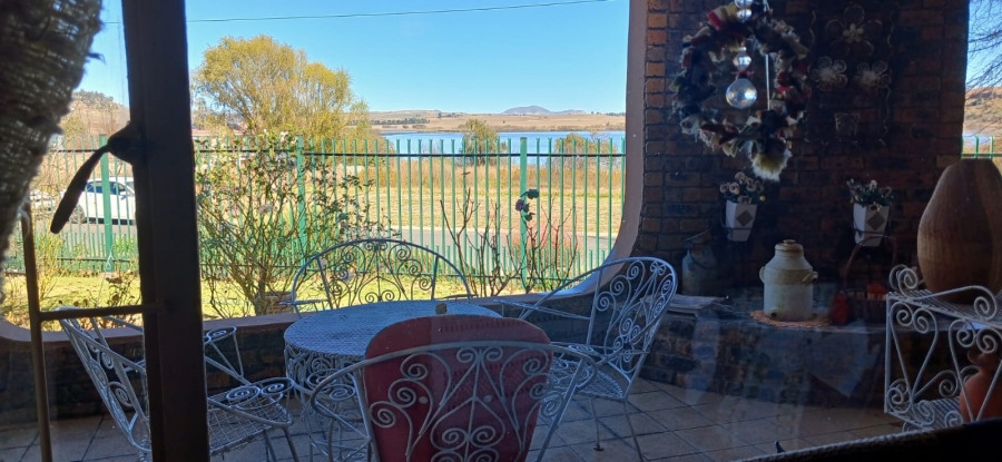 5 Bedroom Property for Sale in La Provance Free State